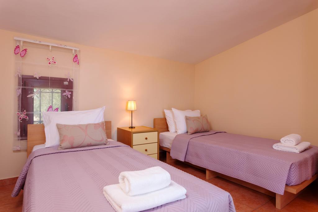 Evalexia Villa - Luxury Villa With Private Pool Near Laganas Perfect For Groups By Villa Mana Gers Kalamákion Esterno foto